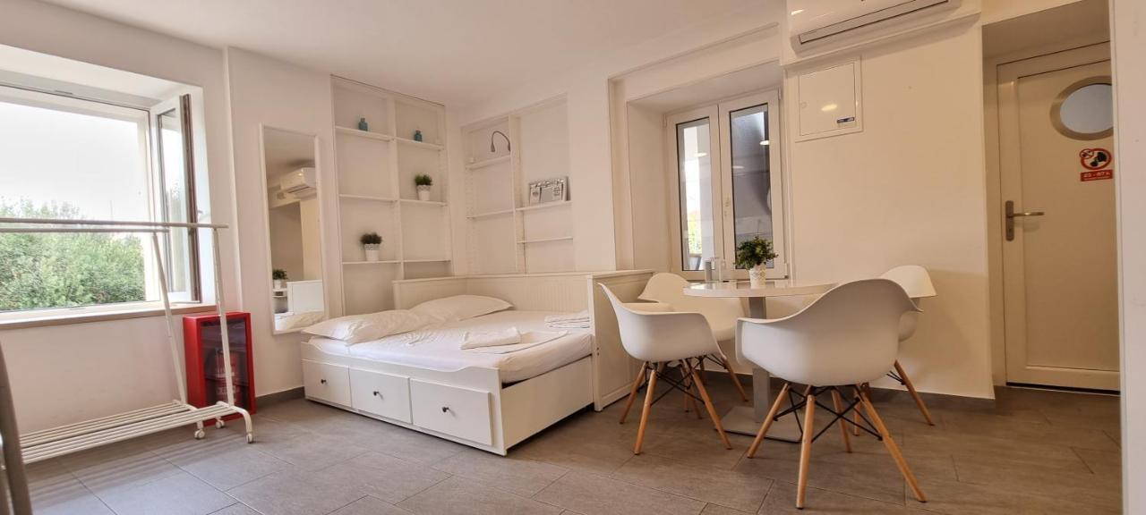 Apartmán Tissa-Novalja Exteriér fotografie